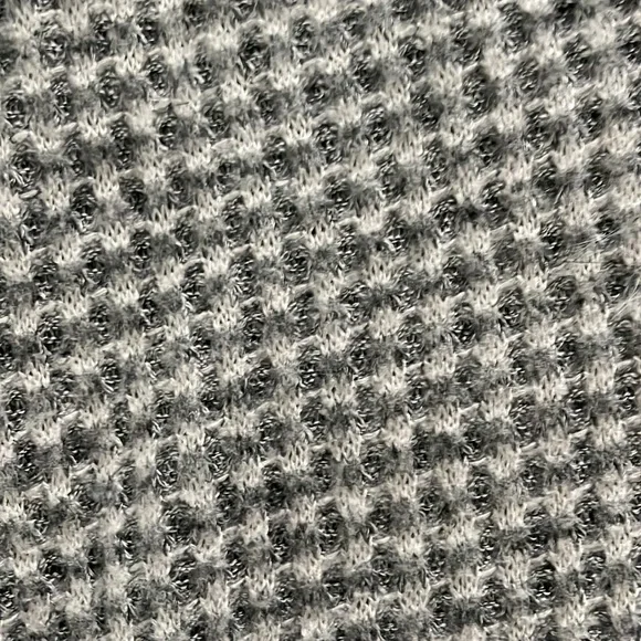 Beautiful v neck sweater. Gray and white eri + Ali size small - Picture 4 of 4